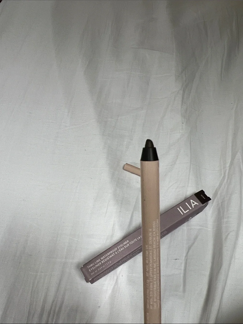 ILIA Thru Line Waterproof Eyeliner Pencil – Serif (Brown) NEW